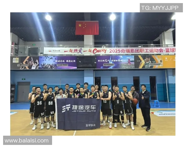 探寻当代篮球明星成长之路与竞技风采及职业生涯轨迹解析全面展望