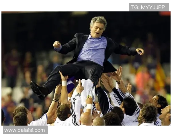 足球世界新纪元：从草根到金球，全球足坛的崛起与变革之路